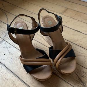 Browns wedge sandals
